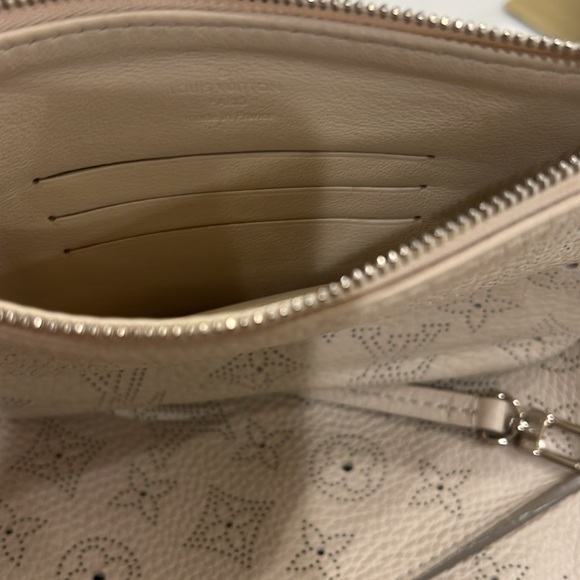 Louis Vuitton Selene Monogram PM Blanc Shoulder Bag - Picture 12 of 16